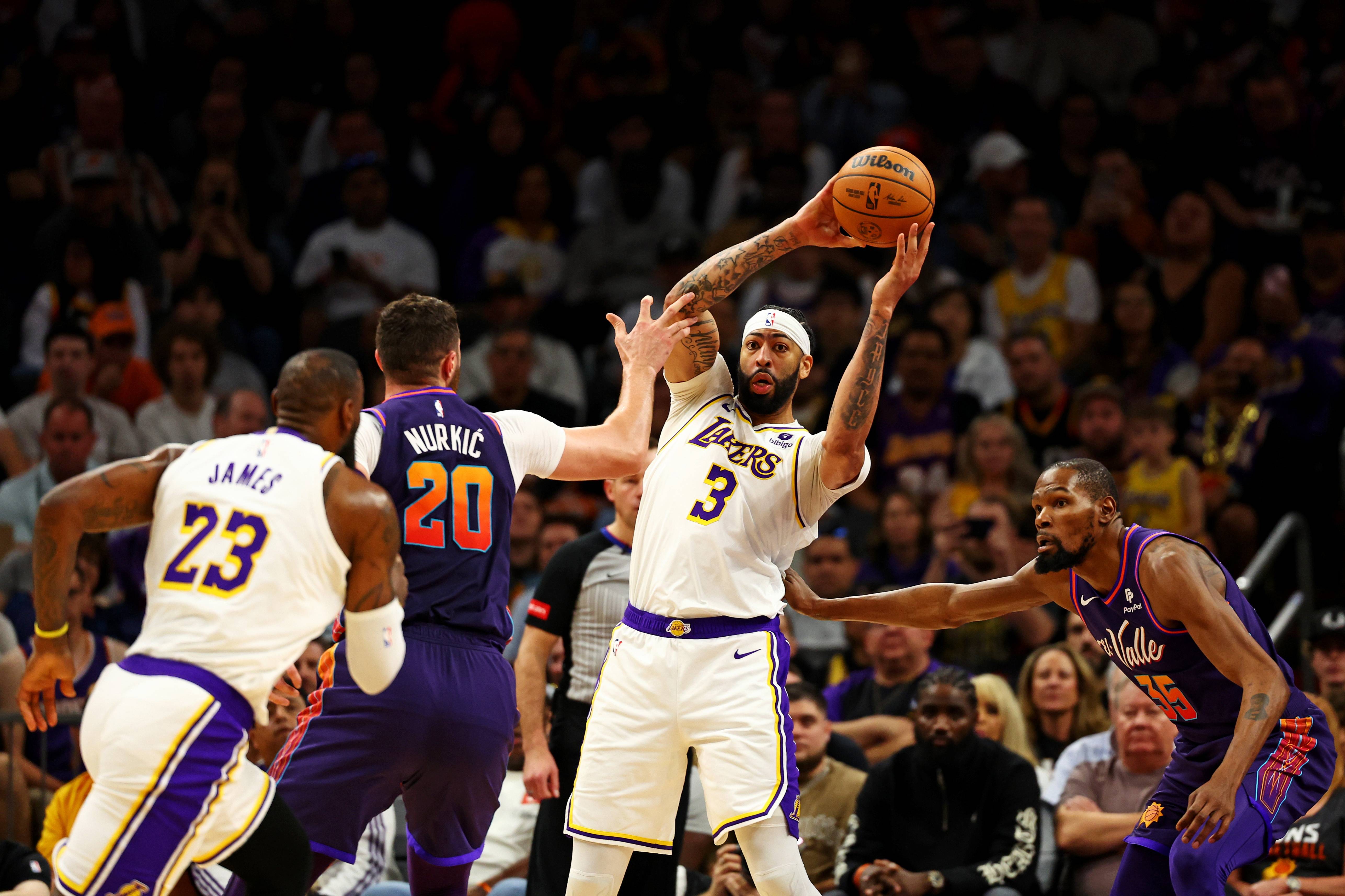 半岛体育 -魔术狂砍险胜分，浓眉哥迎来新赛季高光！